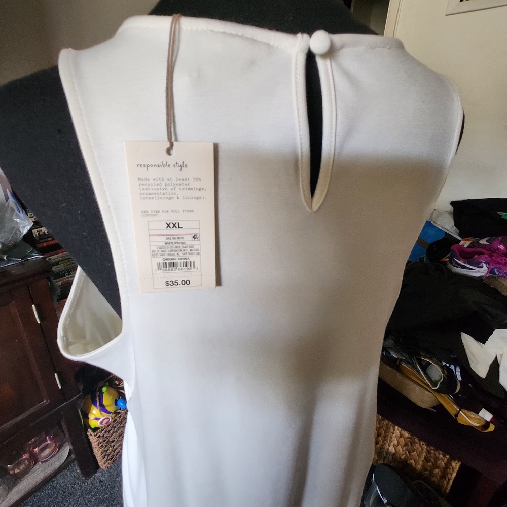 Dress - Picture 5 of 6